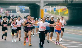 沈阳马拉松爆料视频,精彩瞬间集锦！