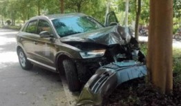 滕州汽车撞墙爆料视频,惊心动魄的瞬间直击！